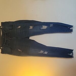 distressed jeans 👖